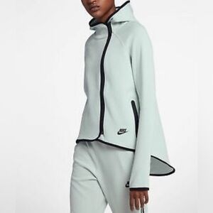 Nike Sportswear Women's Tech Fleece Full-Zip Cape Hoodie: XL